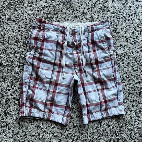 Abercrombie & Fitch Plaid Shorts Red White Casual Slightly Distressed Men’s 32 - Picture 1 of 16
